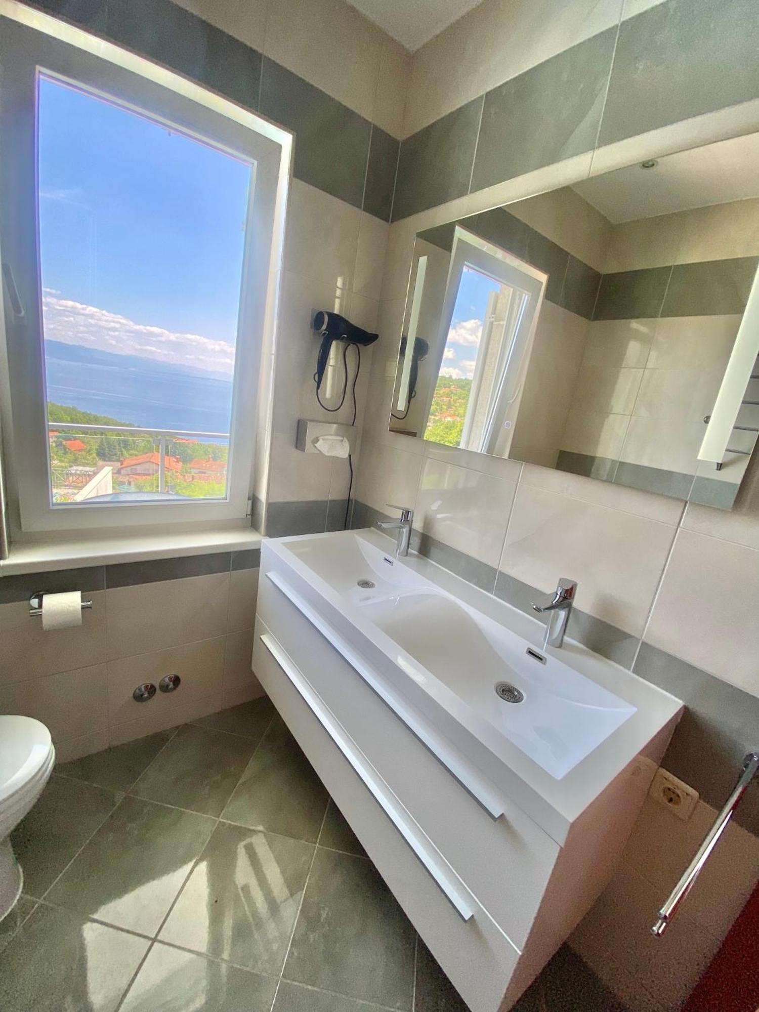 Luxury Villa Eternity - Marvelous Sea View - Box Spring Beds - Opatija-Poljane מראה חיצוני תמונה